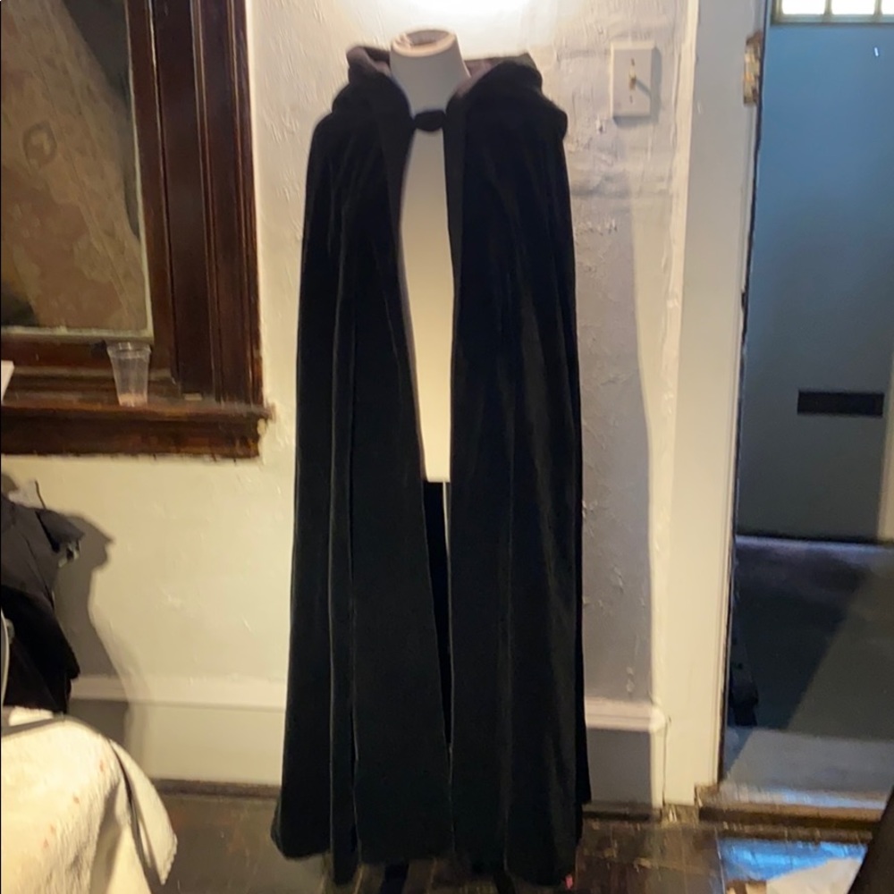 Black velvet cape, A beautiful beautiful piece.